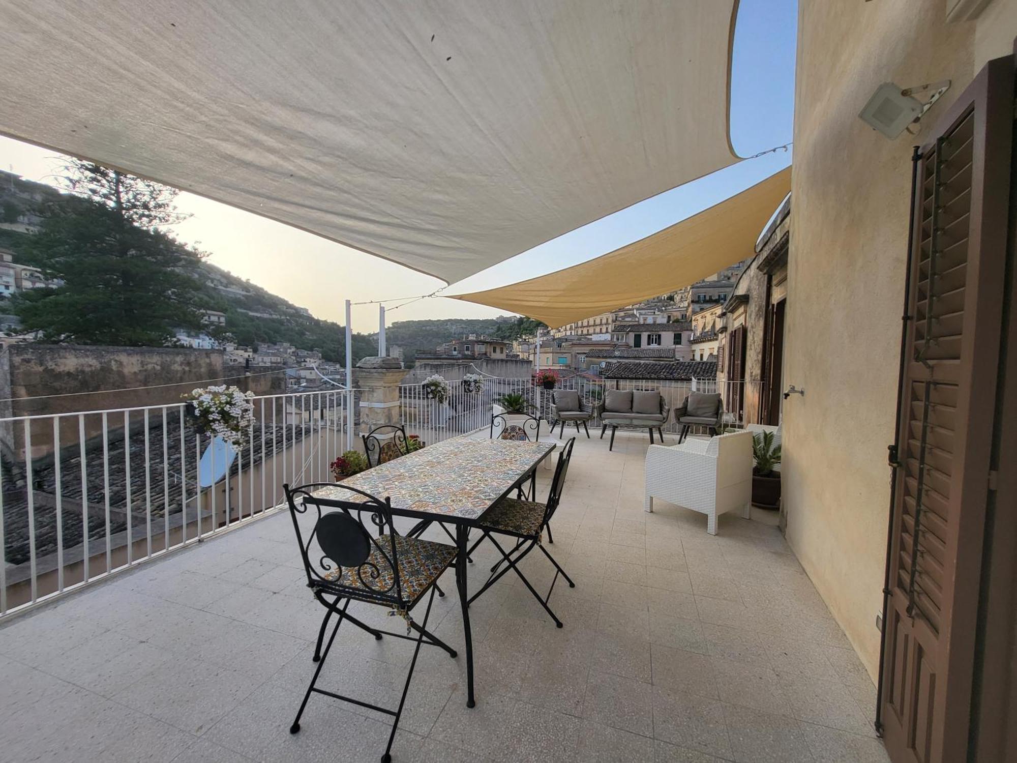 הוילה מודיקה Casa Mavi Limite Delle Due Matrici מראה חיצוני תמונה