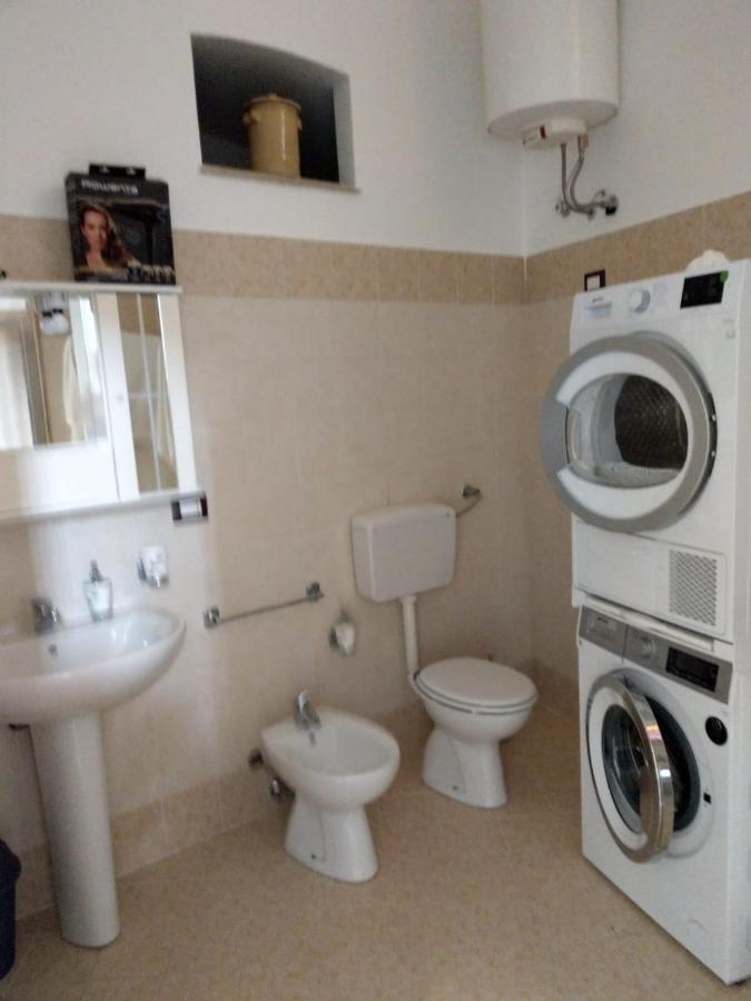 הוילה מודיקה Casa Mavi Limite Delle Due Matrici מראה חיצוני תמונה